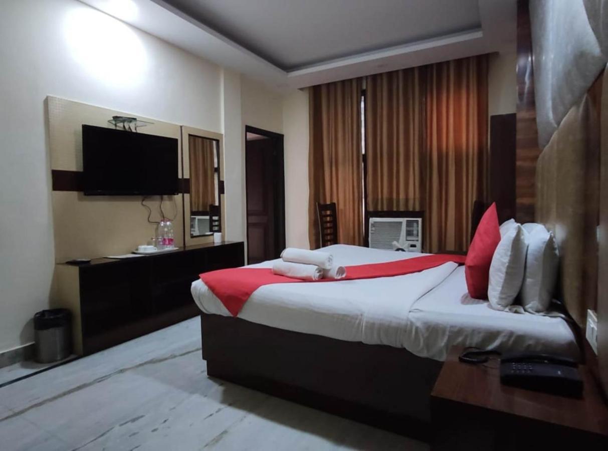 Hotel Aerotech Suite New Delhi Exterior foto