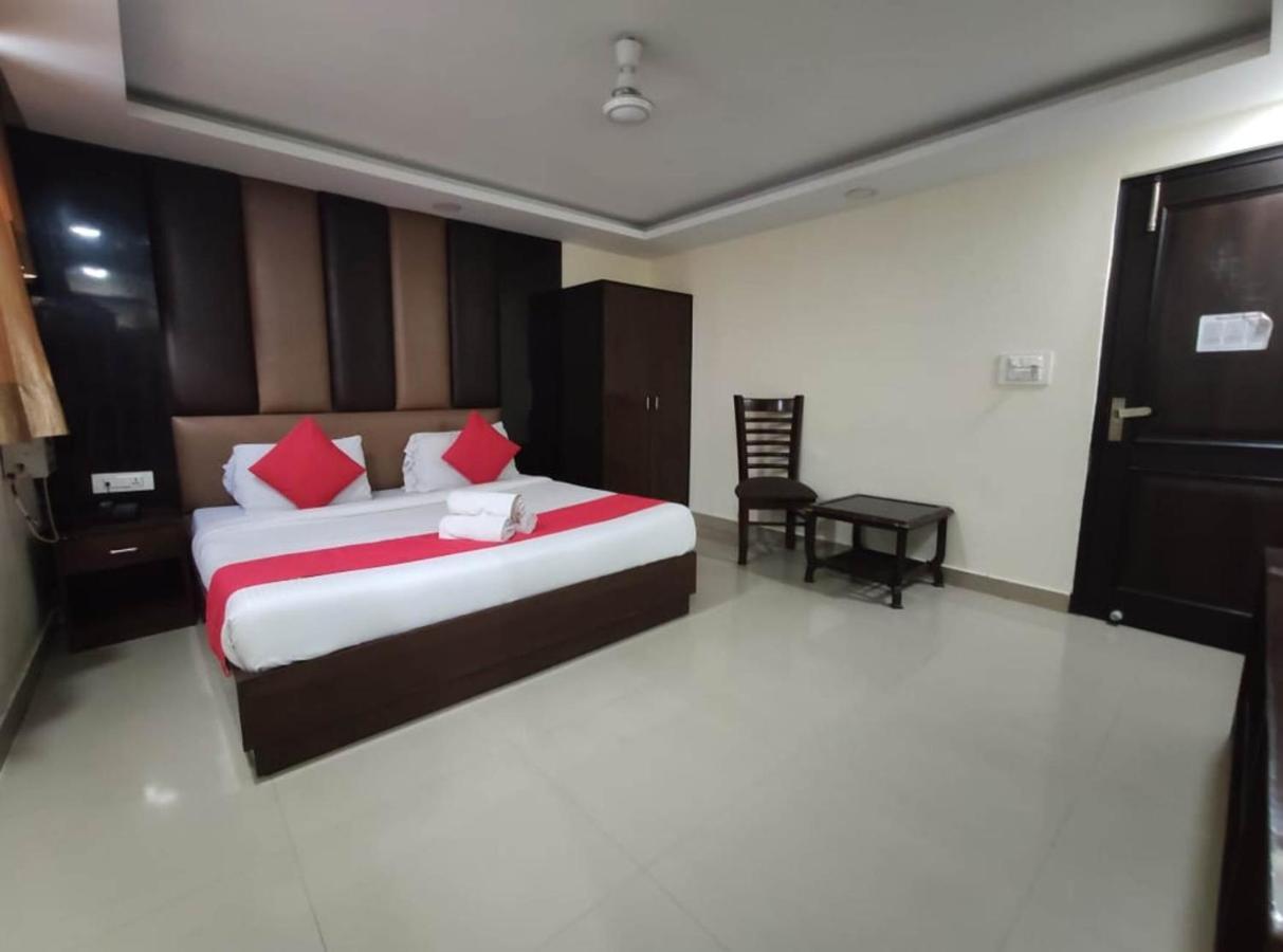 Hotel Aerotech Suite New Delhi Exterior foto