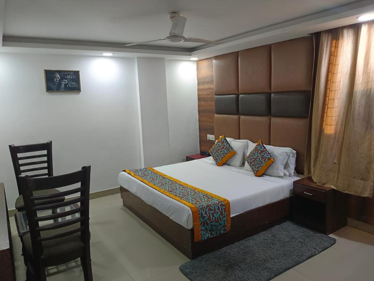 Hotel Aerotech Suite New Delhi Exterior foto