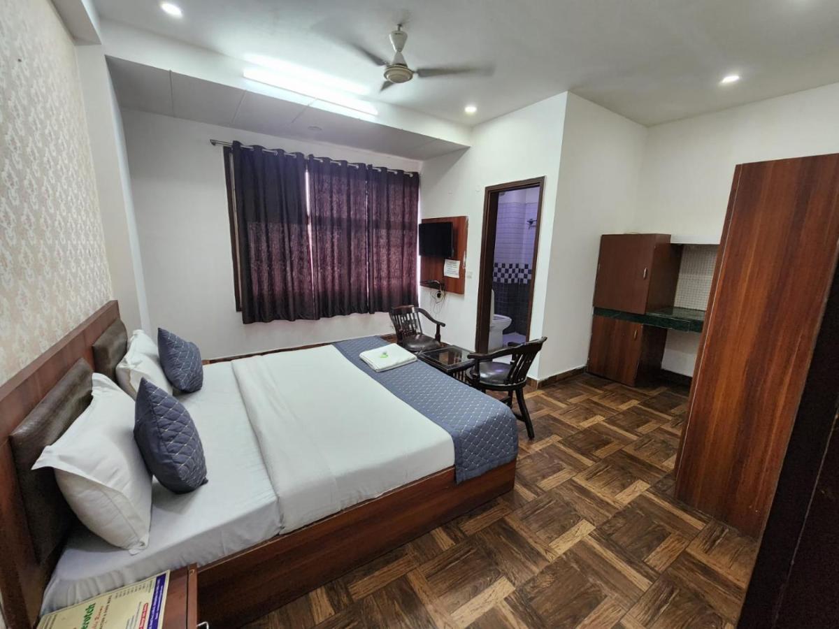 Hotel Aerotech Suite New Delhi Exterior foto