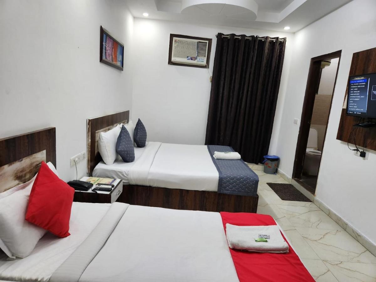 Hotel Aerotech Suite New Delhi Exterior foto