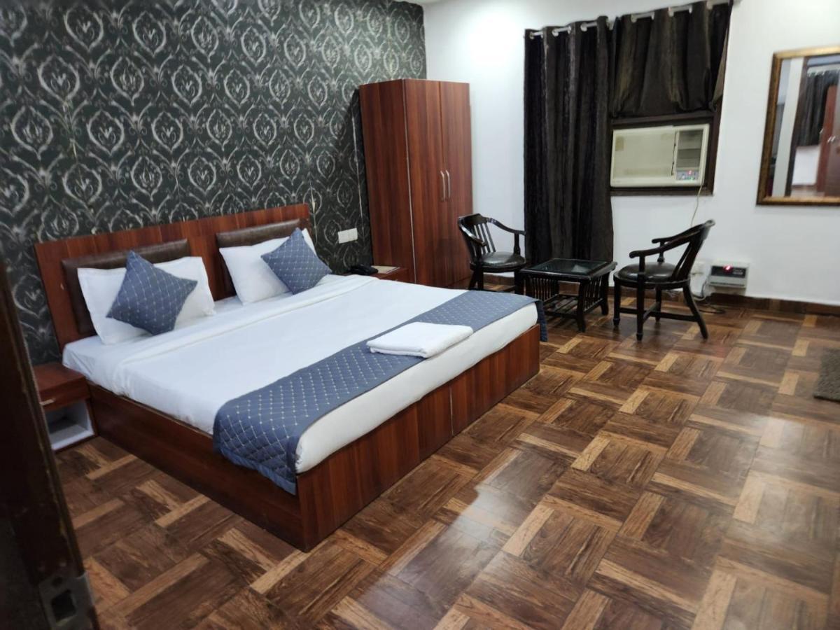 Hotel Aerotech Suite New Delhi Exterior foto