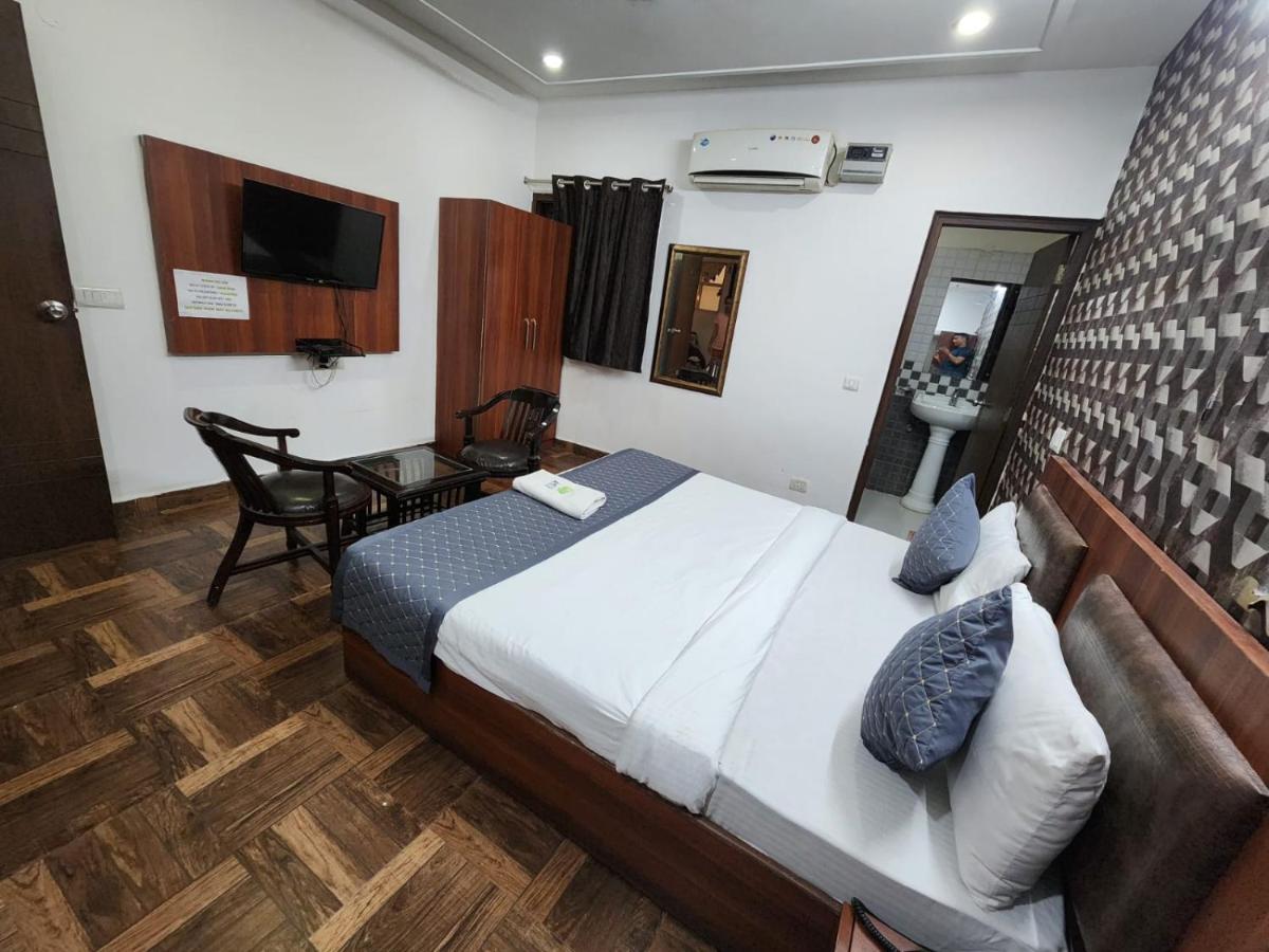 Hotel Aerotech Suite New Delhi Exterior foto