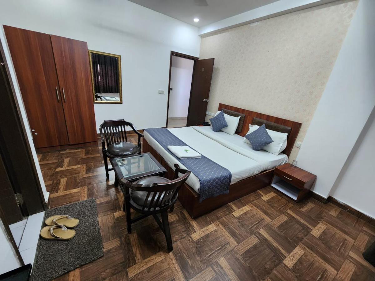Hotel Aerotech Suite New Delhi Exterior foto