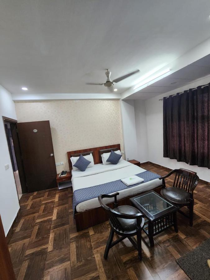Hotel Aerotech Suite New Delhi Exterior foto