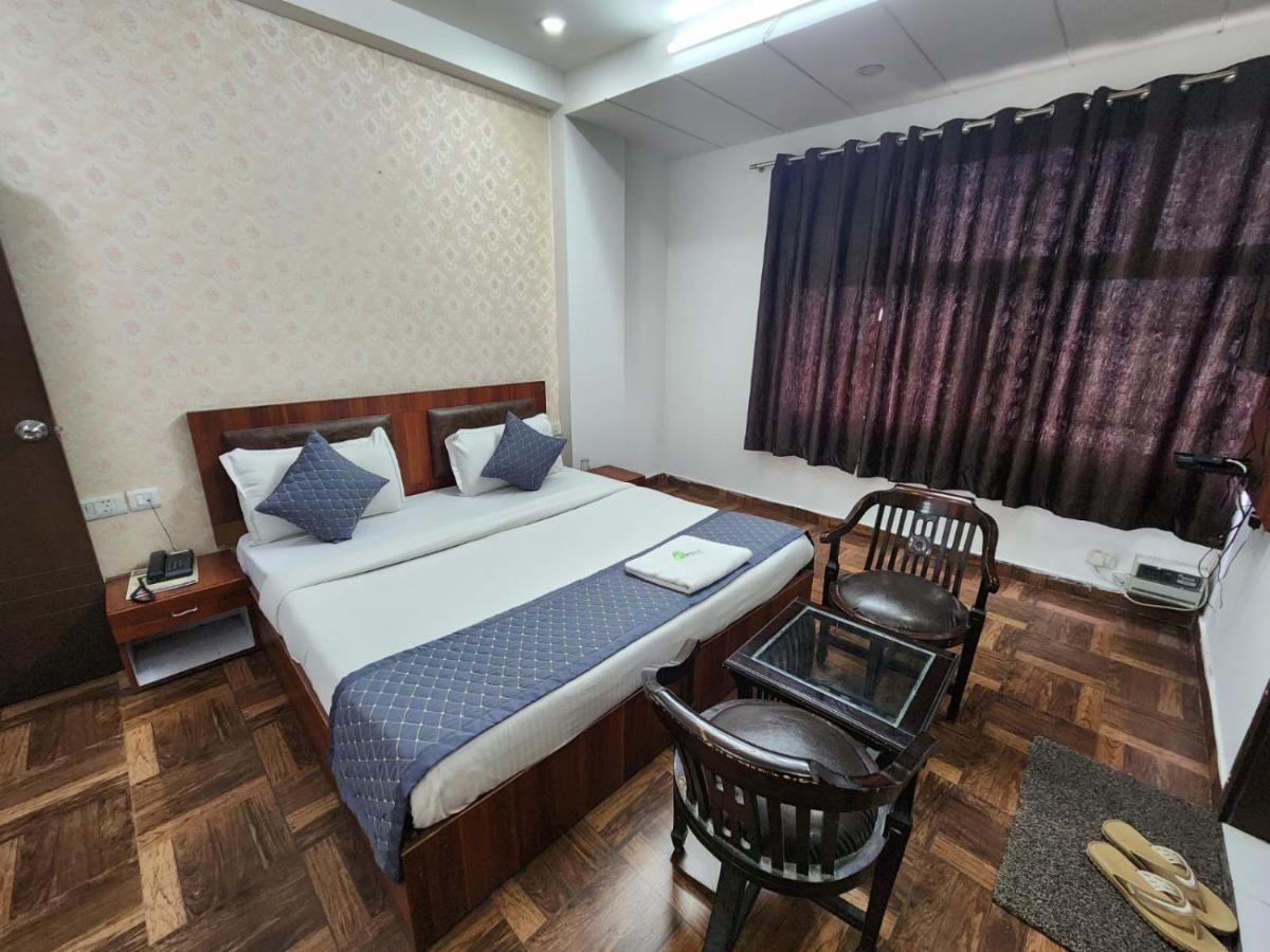 Hotel Aerotech Suite New Delhi Exterior foto