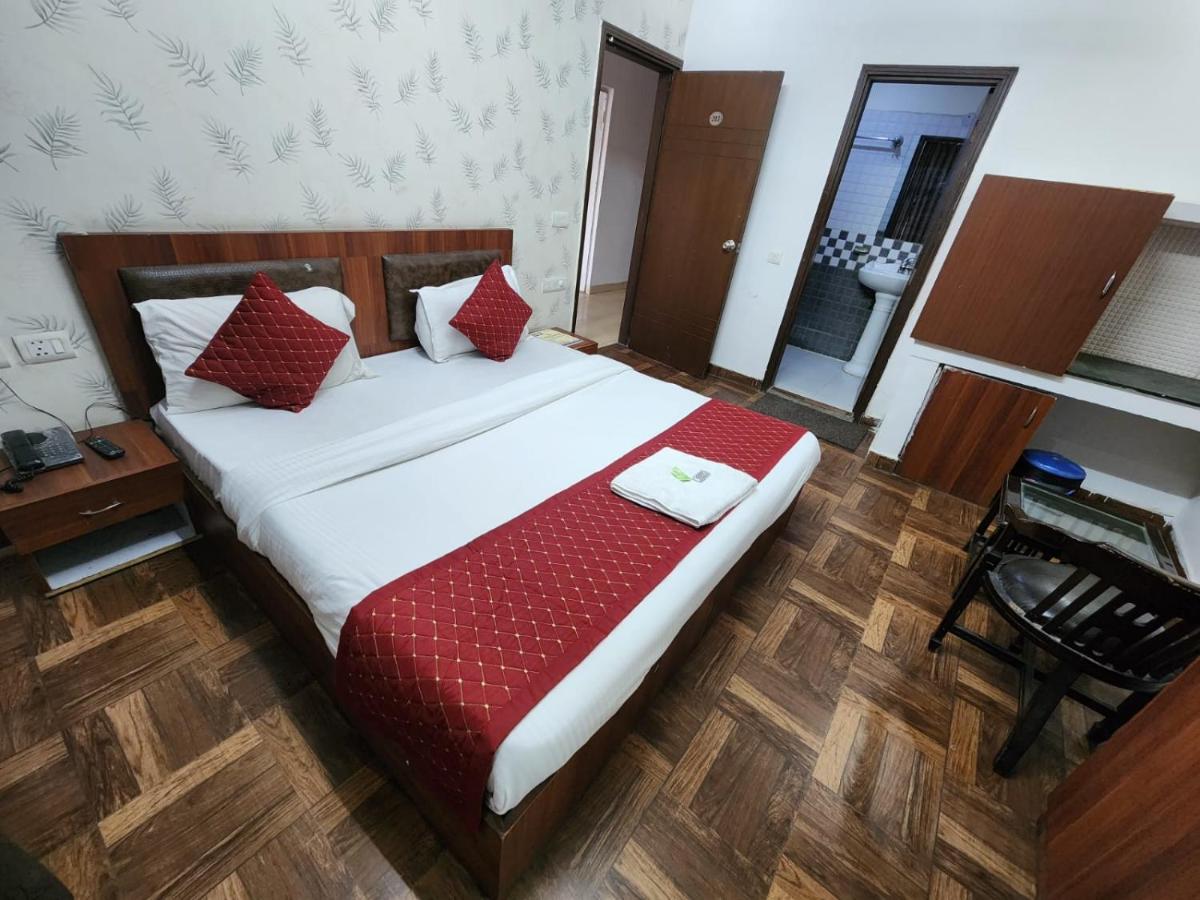 Hotel Aerotech Suite New Delhi Exterior foto