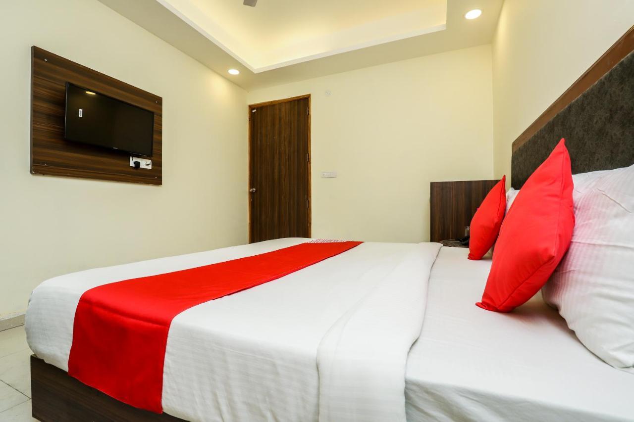 Hotel Aerotech Suite New Delhi Exterior foto