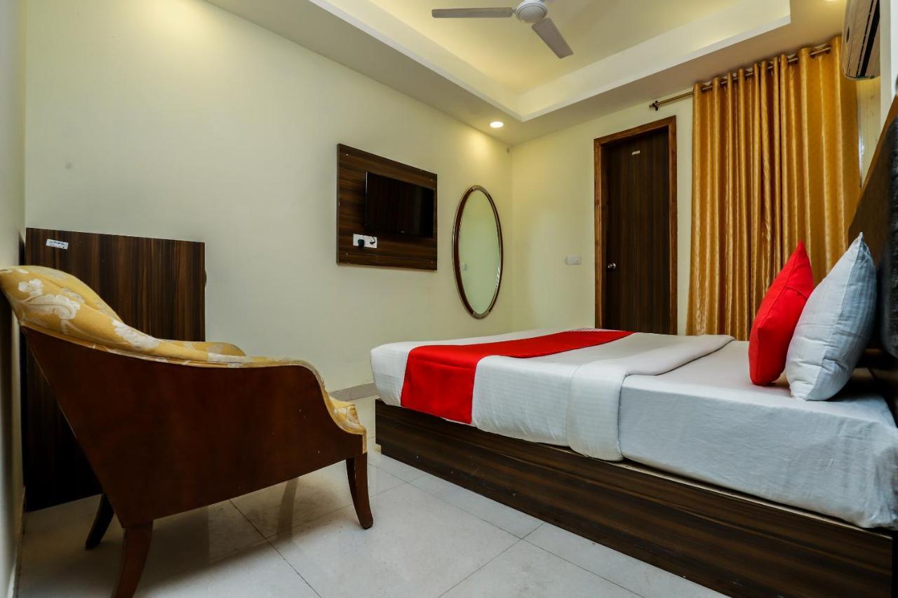 Hotel Aerotech Suite New Delhi Exterior foto