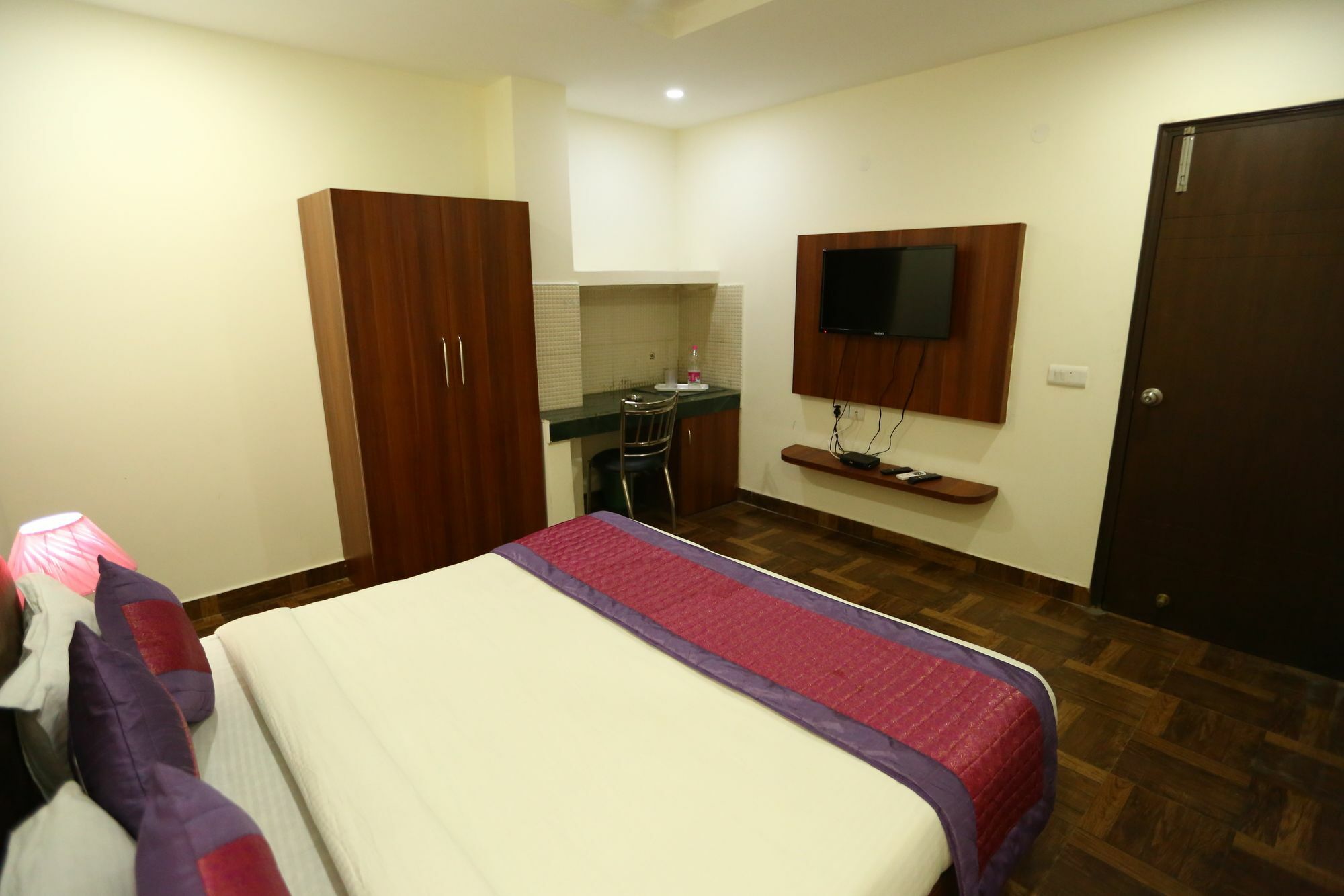 Hotel Aerotech Suite New Delhi Exterior foto