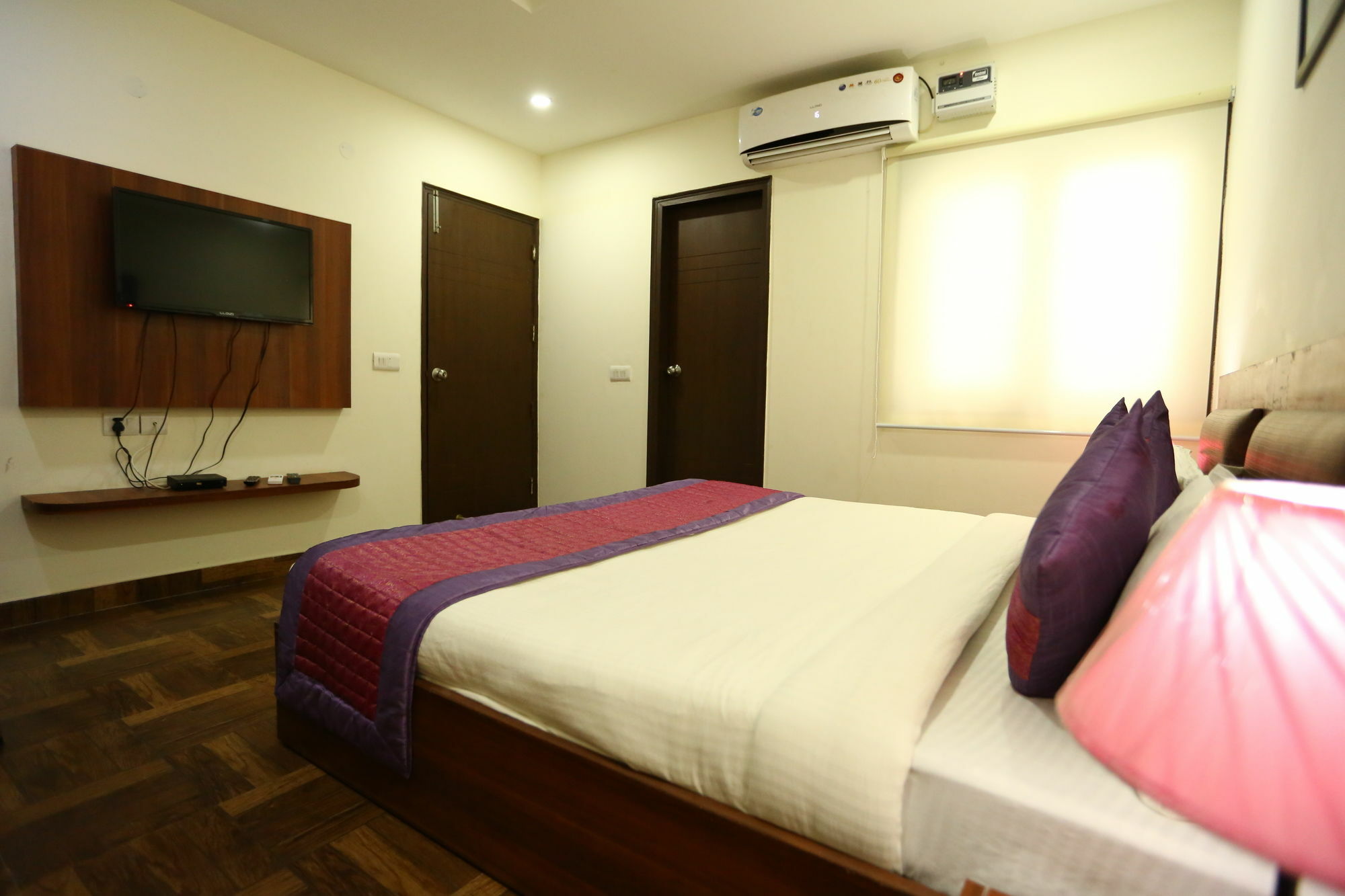 Hotel Aerotech Suite New Delhi Exterior foto